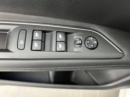 Photo 18 Peugeot 3008  1.2 Puretech 130ch S&S EAT6