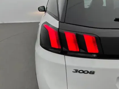Photo 16 Peugeot 3008  1.2 Puretech 130ch S&S EAT6