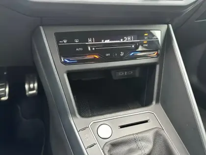 Photo 45 Volkswagen Taigo  1.0 TSI 110 DSG7