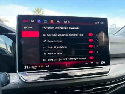 Photo 15 Volkswagen Golf  1.5 eHybrid 204 DSG6