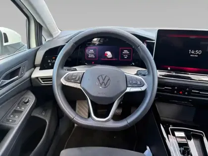 Photo 8 Volkswagen Golf  1.5 eHybrid 204 DSG6