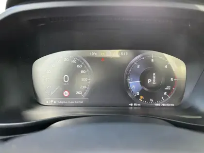 Photo 11 Volvo Xc40  D3 AWD AdBlue 150 ch Geartronic 8