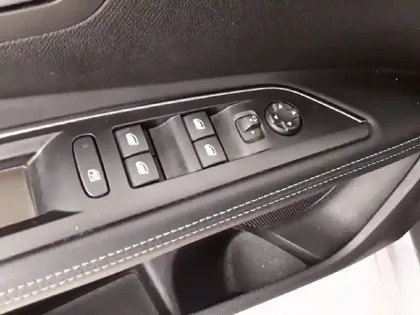 Photo 71 Peugeot 5008  BlueHDi 130ch S&S EAT8