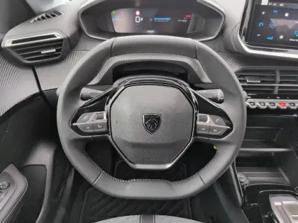 Photo 8 Peugeot 208  Hybrid 110 e-DCS6