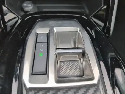 Photo 33 Peugeot 208  Hybrid 110 e-DCS6