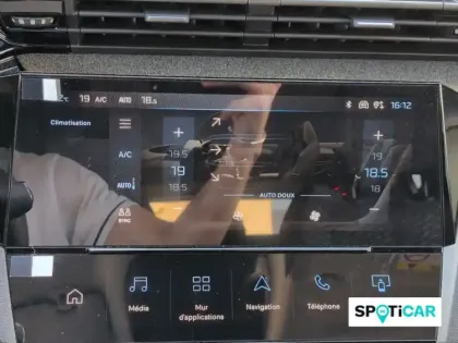 Photo 14 Peugeot 308  Hybrid 145 e-DCS6