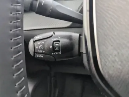 Photo 19 Peugeot 208  Hybrid 110 e-DCS6