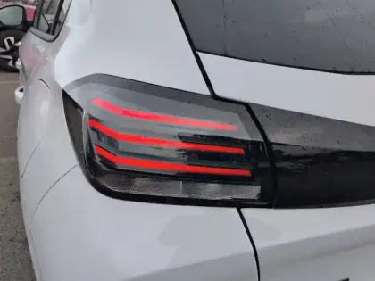 Photo 16 Peugeot 208  Hybrid 110 e-DCS6