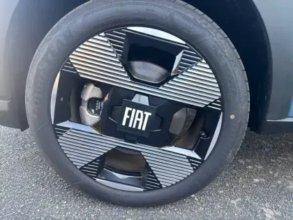 Photo 12 Fiat Panda Grande  e 83 ch