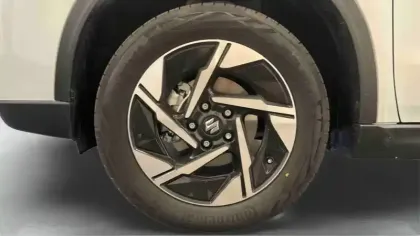 Photo 22 Suzuki Vitara Gén. II Ph3 Style 5