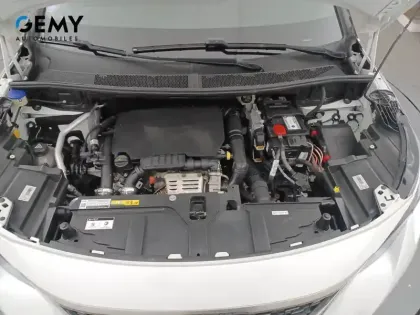 Photo 11 Peugeot 3008 Gén. II Ph1 GT Line 5