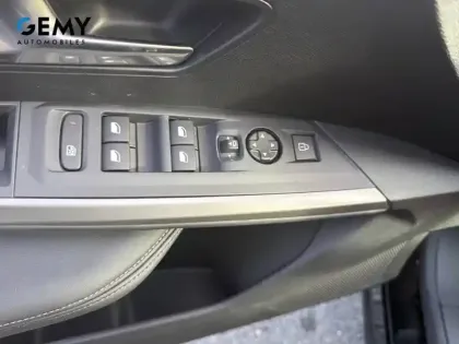 Photo 14 Peugeot 3008  Electrique 210 ch 73 kWh