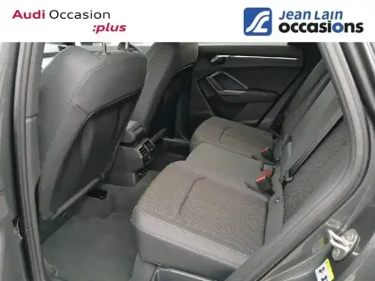 Photo 17 Audi Q3  35 TFSI 150 ch S tronic 7