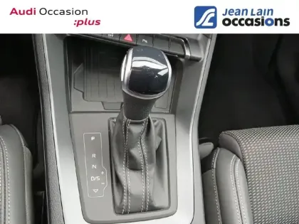 Photo 12 Audi Q3  35 TFSI 150 ch S tronic 7