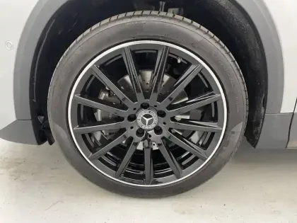 Photo 17 Mercedes GLA  200 7G-DCT