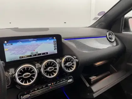 Photo 25 Mercedes GLA  200 7G-DCT