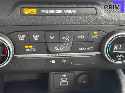 Photo 8 Ford Kuga  2.5 Duratec 190 ch FlexiFuel FHEV E85 Powershift