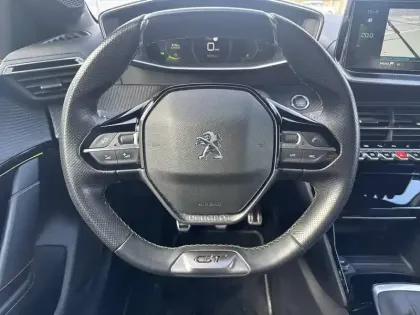 Photo 8 Peugeot 208  BlueHDi 100 S&S BVM6