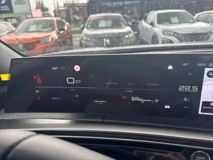 Photo 49 Peugeot 3008  Hybrid 145 e-DCS6