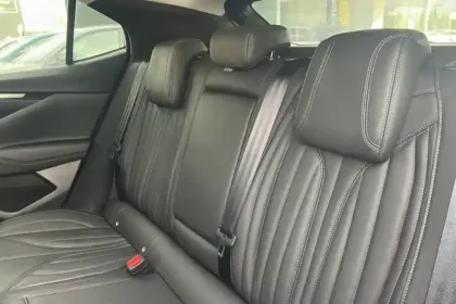 Photo 38 DS DS 4  PureTech 130 EAT8