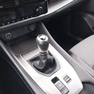 Photo 8 Nissan Qashqai  Mild Hybrid 140 ch