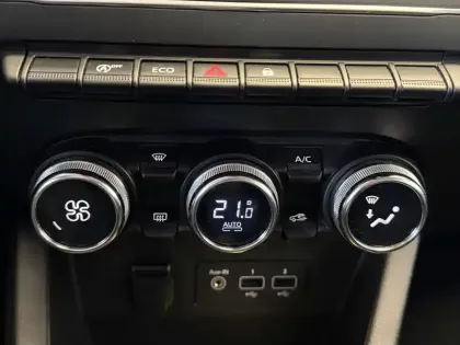 Photo 31 Renault Clio  Blue dCi 100 - 21N