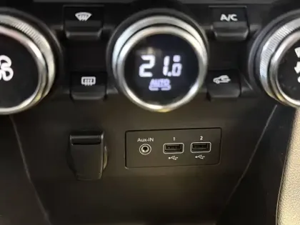 Photo 32 Renault Clio  Blue dCi 100 - 21N