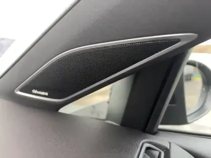 Photo 152 Volkswagen Golf  2.0 TSI 310 DSG7 4Motion