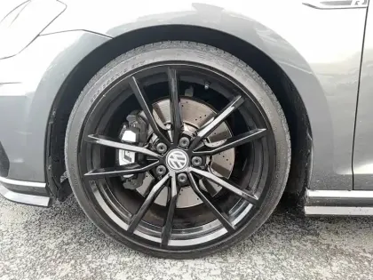 Photo 56 Volkswagen Golf  2.0 TSI 310 DSG7 4Motion