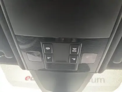 Photo 88 Volkswagen Golf  2.0 TSI 310 DSG7 4Motion