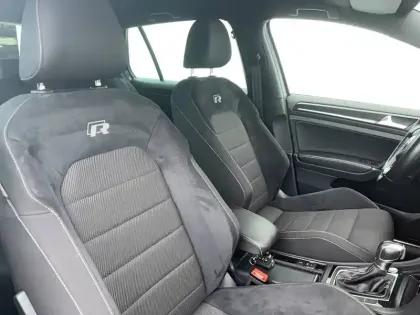 Photo 62 Volkswagen Golf  2.0 TSI 310 DSG7 4Motion