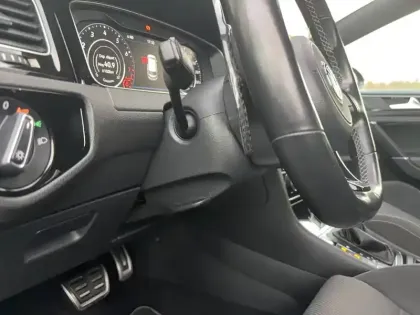 Photo 90 Volkswagen Golf  2.0 TSI 310 DSG7 4Motion