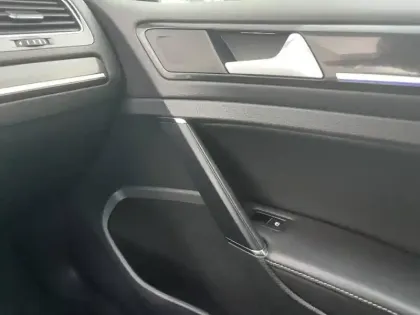 Photo 36 Volkswagen Golf  2.0 TSI 310 DSG7 4Motion