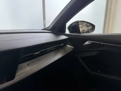 Photo 17 Audi A3  Sportback 40 TFSIe 204 S tronic 6