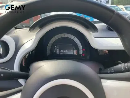 Photo 12 Renault Twingo  III Achat Intégral - 21