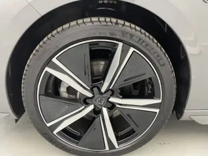 Photo 16 Peugeot 308  Hybrid 136 e-DCS6