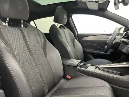 Photo 96 Peugeot 308  Hybrid 145 e-DCS6