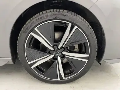 Photo 17 Peugeot 308  Hybrid 136 e-DCS6