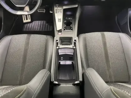 Photo 26 Peugeot 308  Hybrid 136 e-DCS6