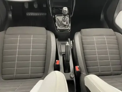 Photo 56 Citroën C3  Turbo 100 ch BVM6