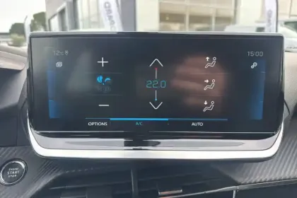 Photo 22 Peugeot 2008  PureTech 130 S&S BVM6