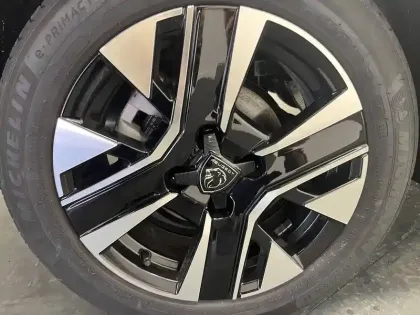 Photo 13 Peugeot 208  Hybrid 110 e-DCS6