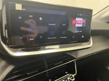 Photo 27 Peugeot 208  Hybrid 110 e-DCS6