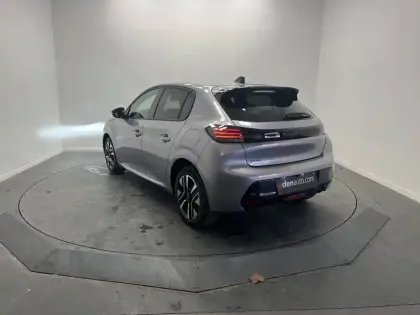 Photo 40 Peugeot 208  Hybrid 110 e-DCS6