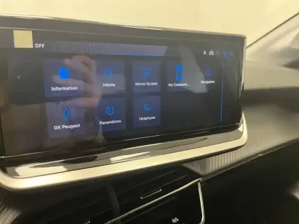 Photo 32 Peugeot 208  Hybrid 110 e-DCS6