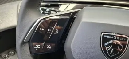 Photo 21 Peugeot 3008  Hybrid 145 e-DCS6