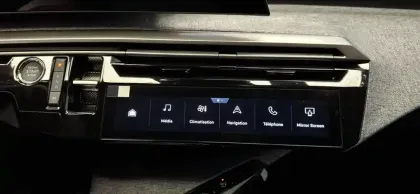 Photo 15 Peugeot 3008  Hybrid 145 e-DCS6