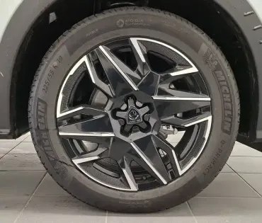 Photo 9 Peugeot 3008  Hybrid 145 e-DCS6