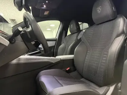 Photo 8 Peugeot 3008  Hybrid 145 e-DCS6