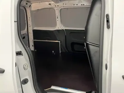 Photo 41 Peugeot Partner  FOURGON M 650 KG BLUEHDI 100 S&S BVM6